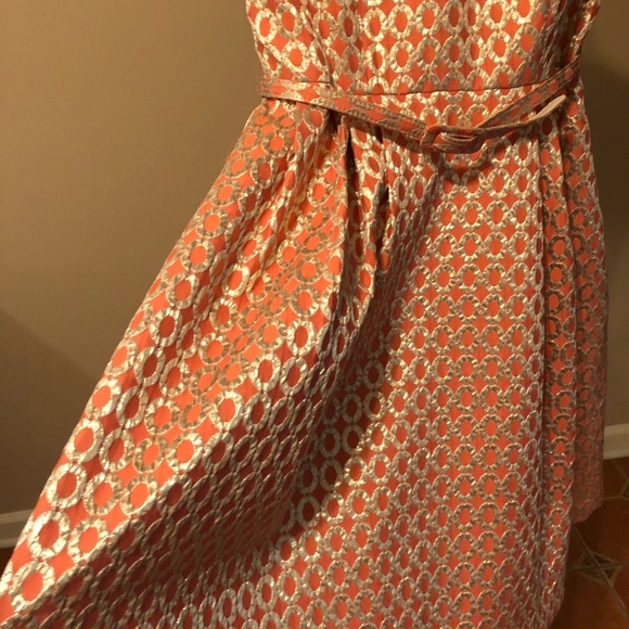 Dress - Picture 4 of 4